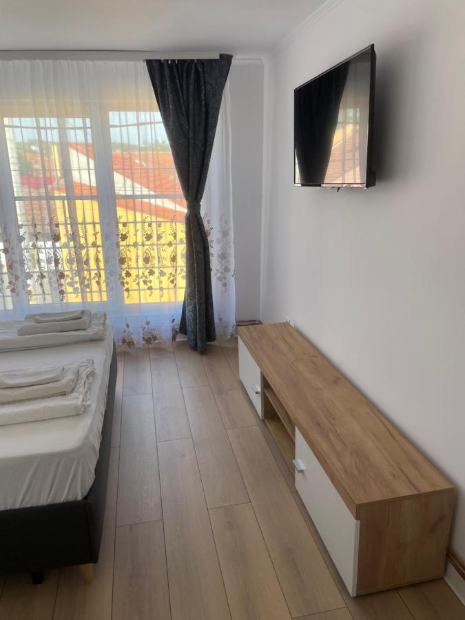 Paulaapartment&Rooms Oradea Exterior foto